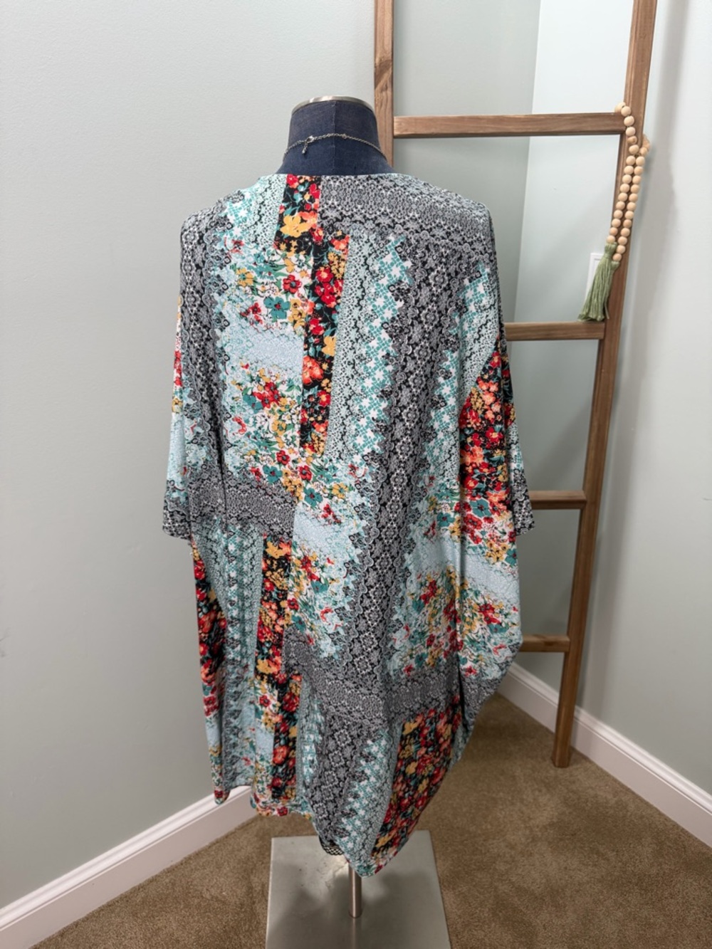 Cacique Blue Floral Sleepwear Romper & Robe Set Size 26/28 - Picture 3 of 7